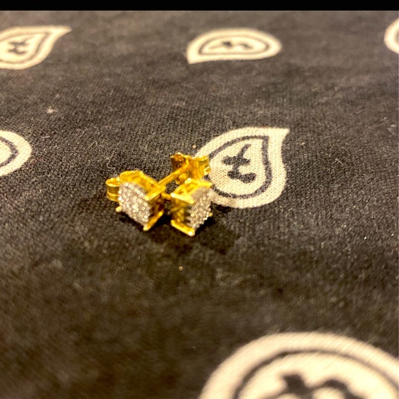 Diamond earrings